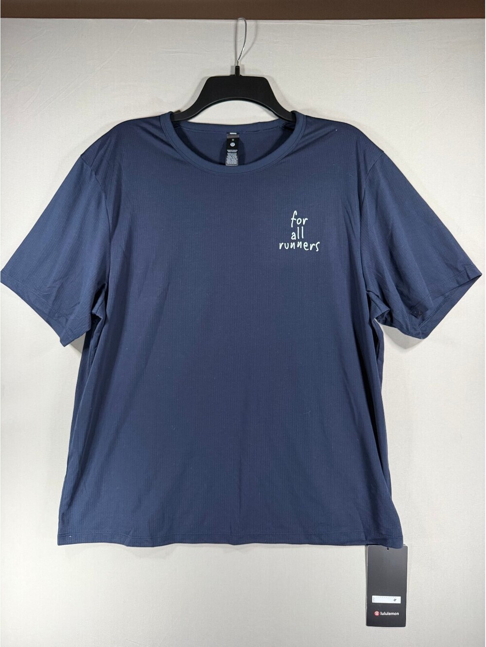 lululemon Men's Mile Maker Mesh Short Sleeve Graphic T-Shirt Navy Medium Runner - Picture 3 of 10